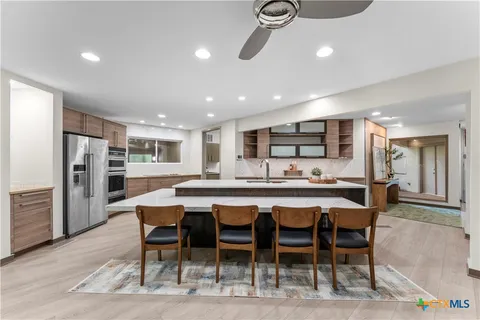 $1,200,000 | 3001 White Oak Drive, Temple, TX 76502