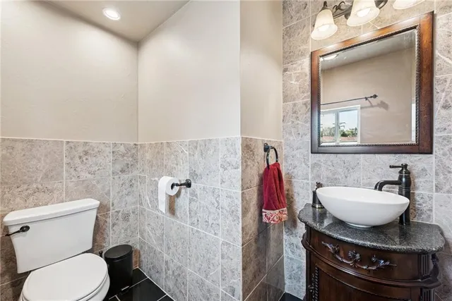 $315,000 | 3302 Crestview Drive, North Versailles, PA 15137