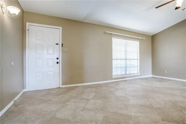 $2,050 | 1318 Springview Drive, Allen, TX 75002