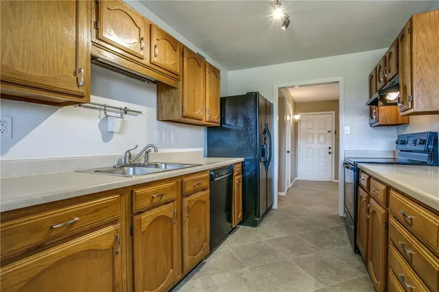 $2,050 | 1318 Springview Drive, Allen, TX 75002