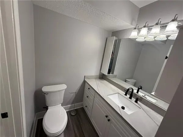 $1,550 | 832 South Clearview Parkway, Unit 415, New Orleans, LA 70123
