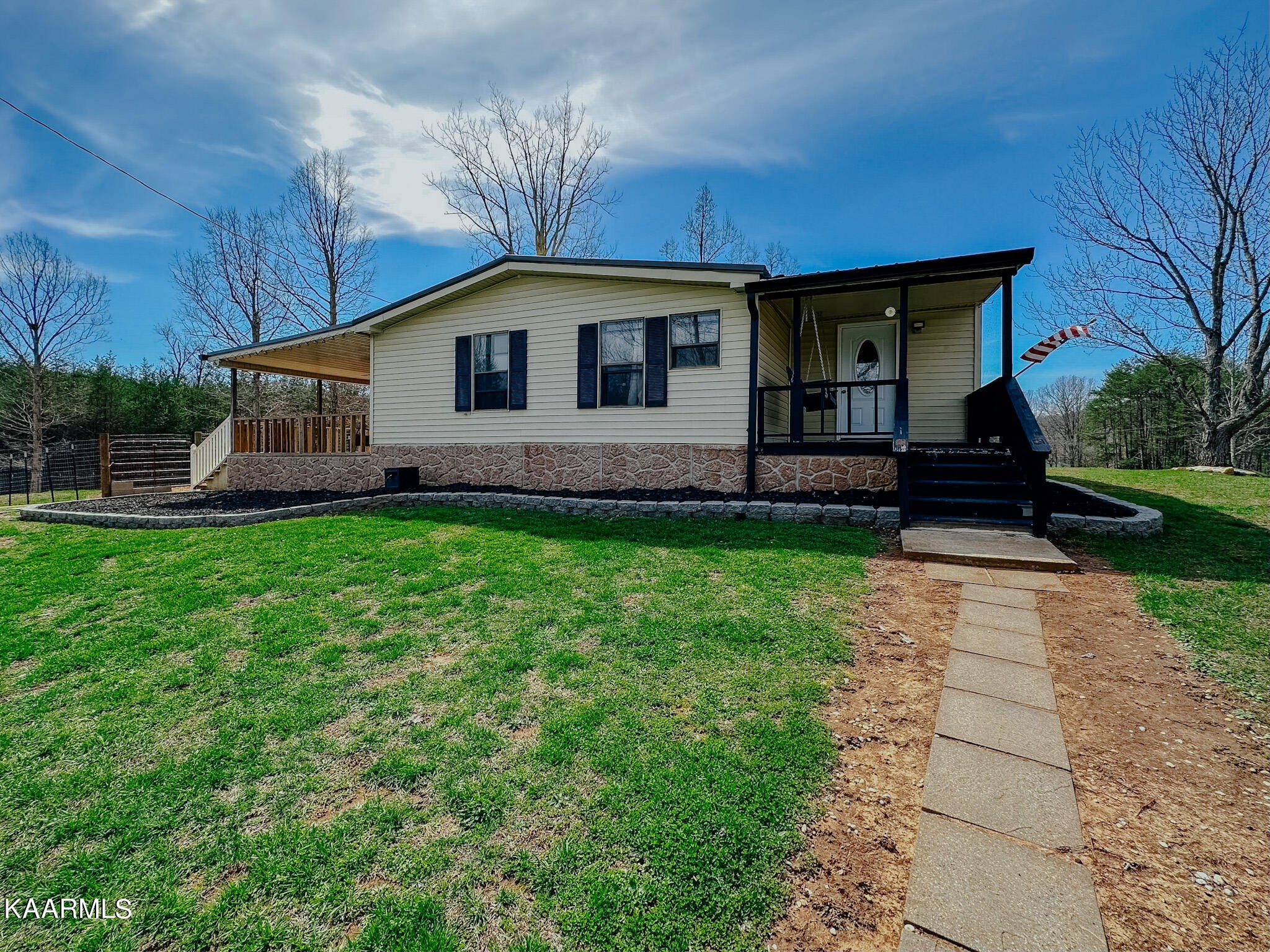 184 Wright Road Madisonville, TN 37354 - Photo 1 of 52 Gallery Image 1