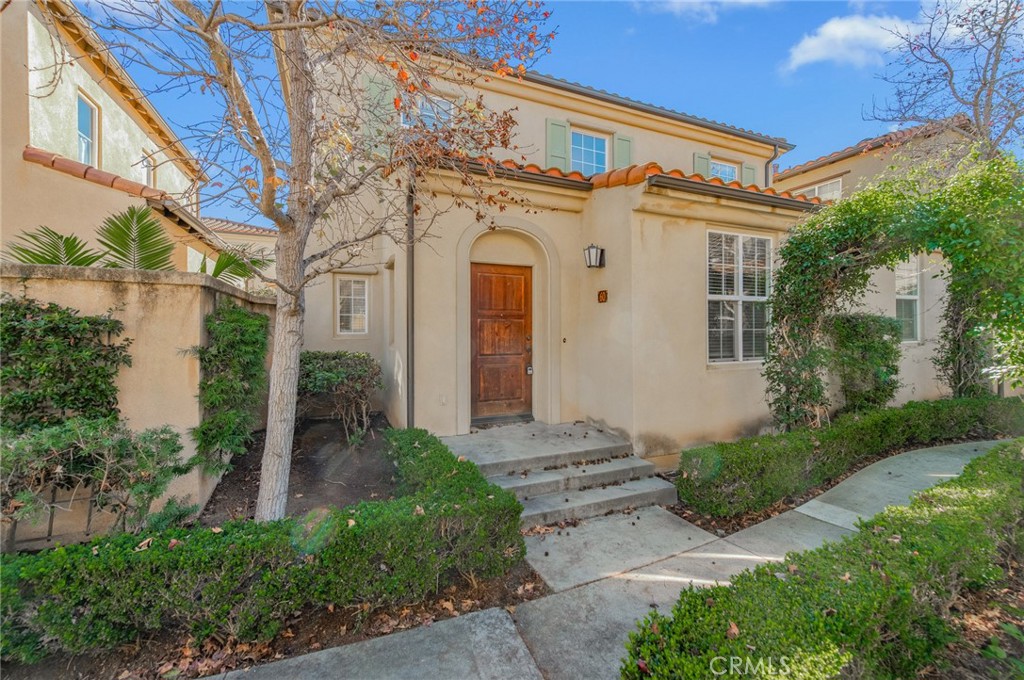 60 Chantilly Irvine, CA 92620 - Photo 2 of 22