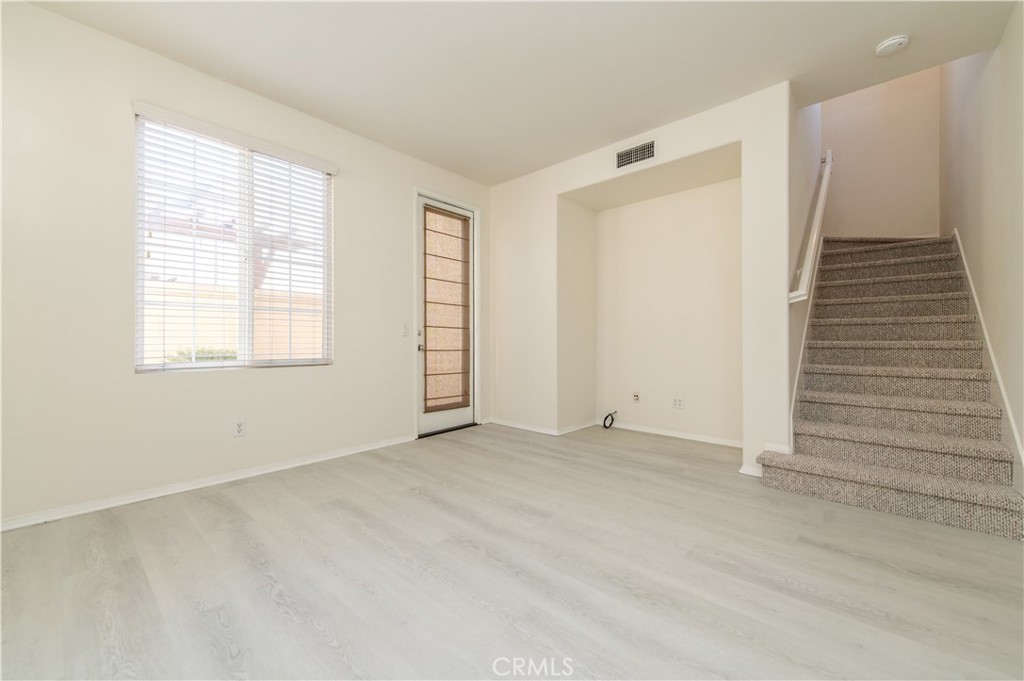 60 Chantilly Irvine, CA 92620 - Photo 9 of 22