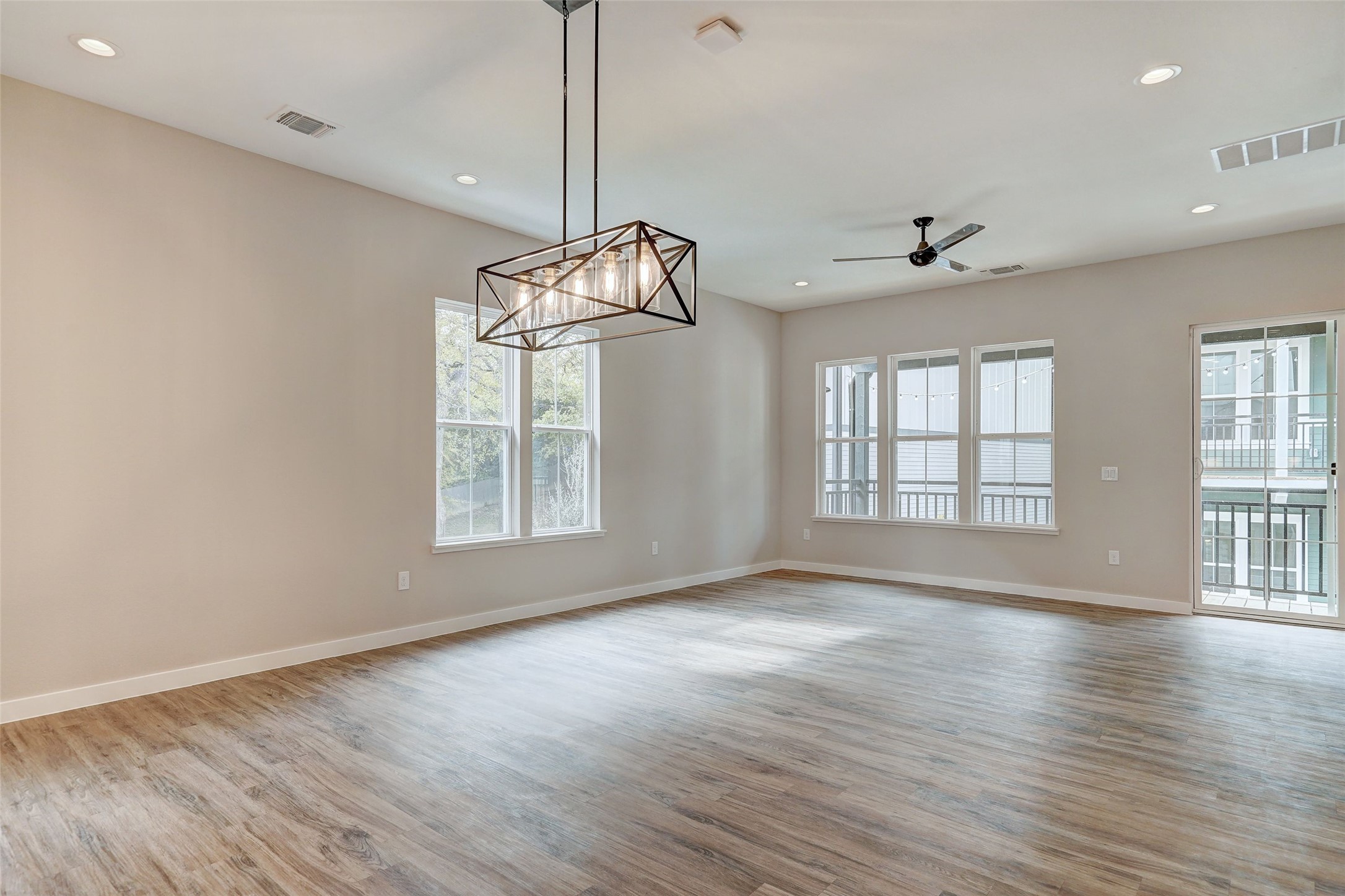 3809 Valley View Road, Unit 13 Austin, TX 78704 - Photo 16 of 30 Open concept living/dining area