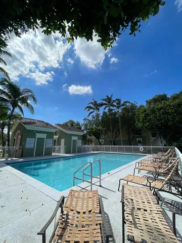 $370,000 | 11201 Northwest 83rd Street, Unit 203, Doral, FL 33178