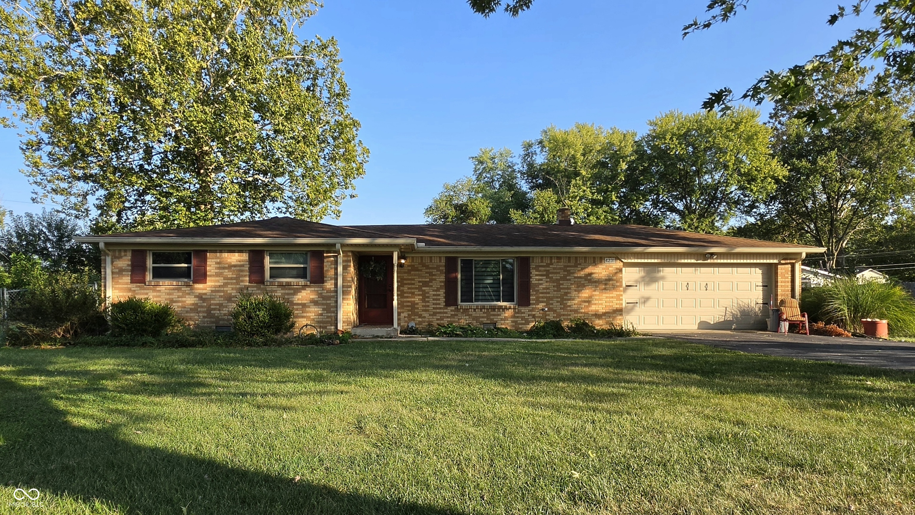 4231 Solun Road Indianapolis, IN 46221 - Photo 2 of 40 Gallery Image 2