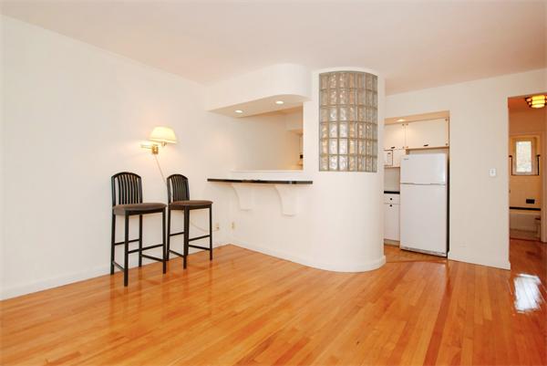 150 Beaconsfield Road, Unit 1 Brookline, MA 02445 - Photo 11 of 15