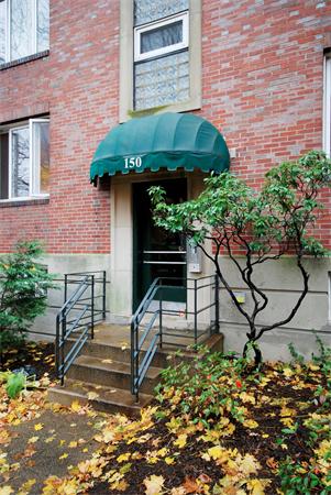 150 Beaconsfield Road, Unit 1 Brookline, MA 02445 - Photo 12 of 15