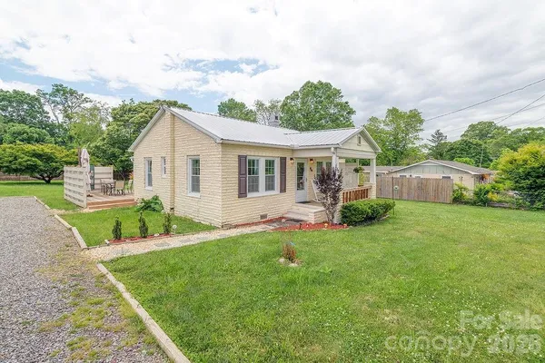 $420,000 | 50 Hutchins Road, Black Mountain, NC 28711