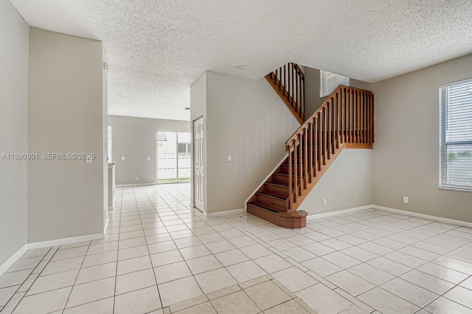 2015 Southwest 159th Avenue Miramar, FL 33027 - Photo 4 of 28