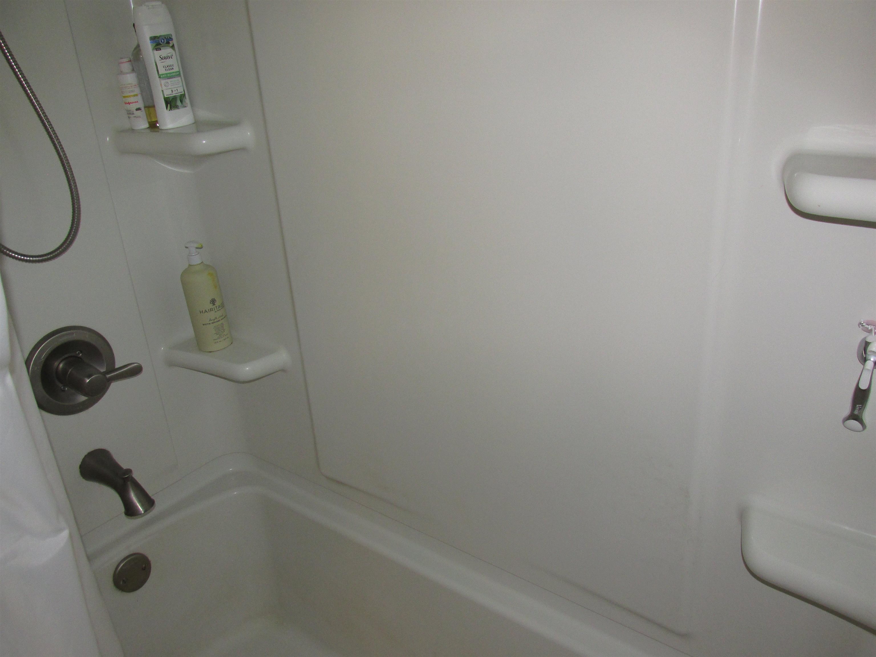 1047 East Pershing Street Appleton, WI 54911 - Photo 12 of 30 Gallery Image 12