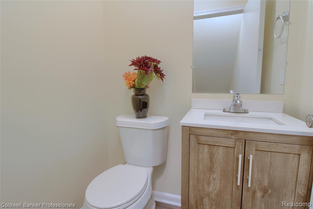 3114 Summers Road Keego Harbor, MI 48320 - Photo 14 of 30 Gallery Image 14