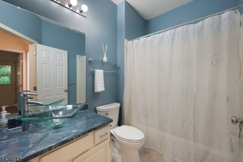 48 Huntington Road Bernards, NJ 07920 - Photo 13 of 25