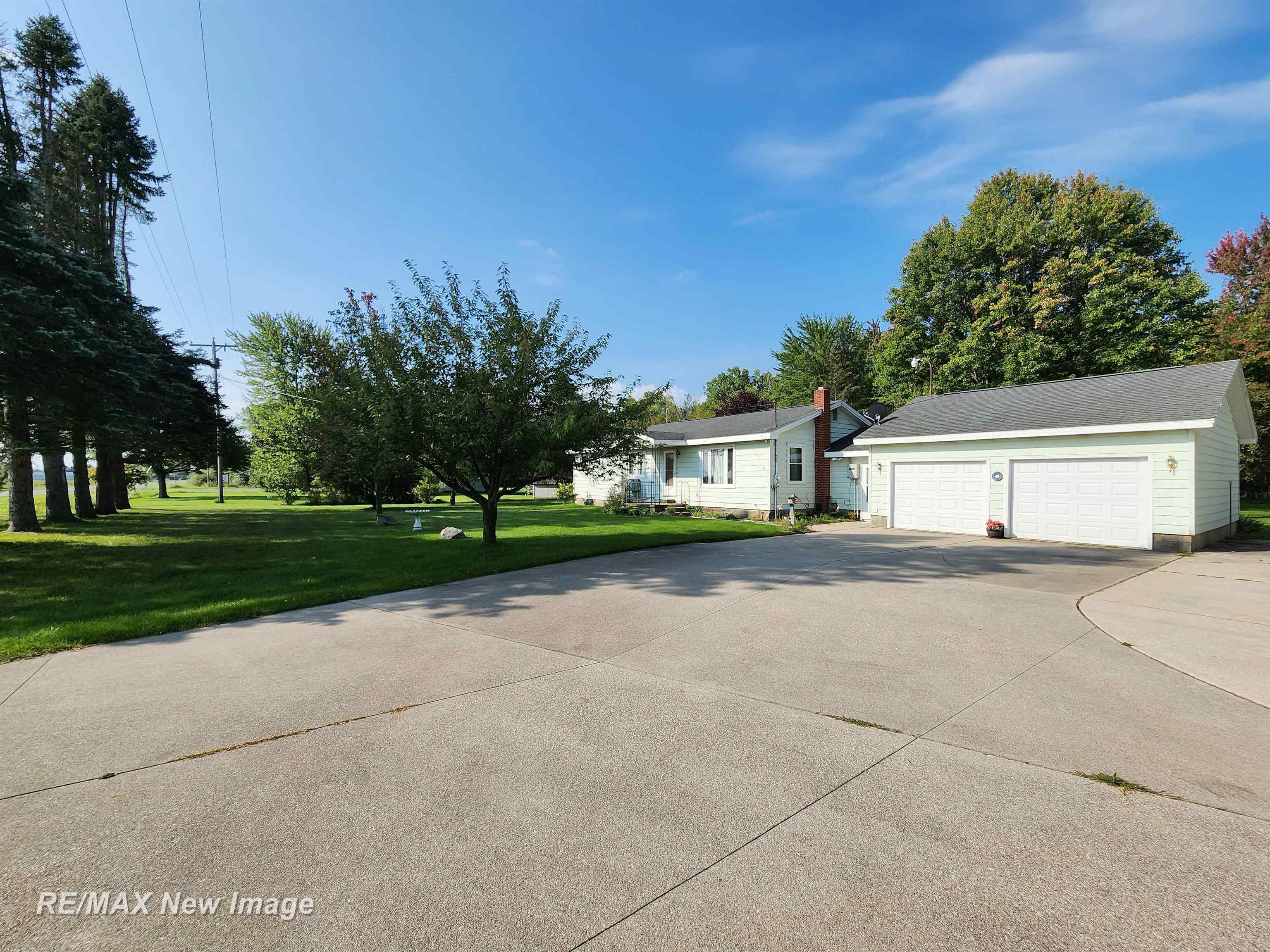 3954 South Merrill Road Merrill, MI 48637 - Photo 5 of 36