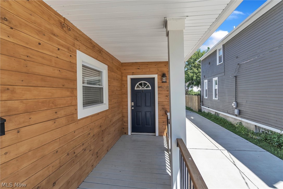 7508 Rutledge Avenue Cleveland, OH 44102 - Photo 3 of 35 Gallery Image 3