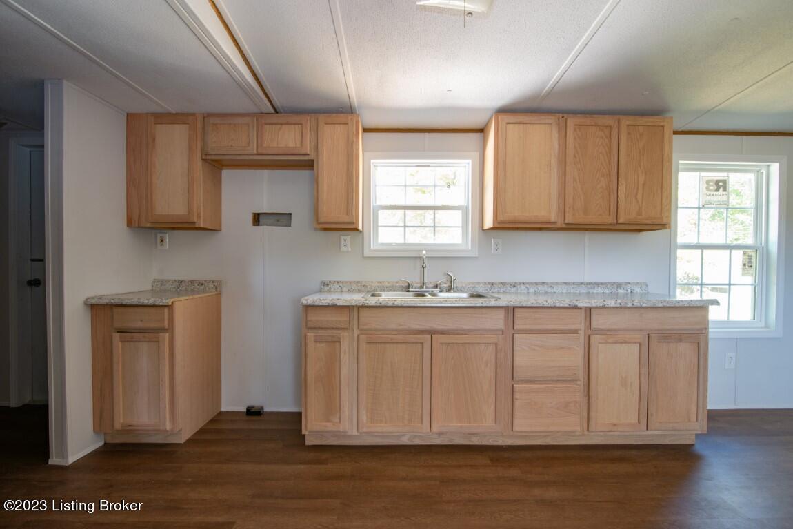 260 Bill Moore Road Edmonton, KY 42129 - Photo 6 of 27 Bill Moore Rd-19