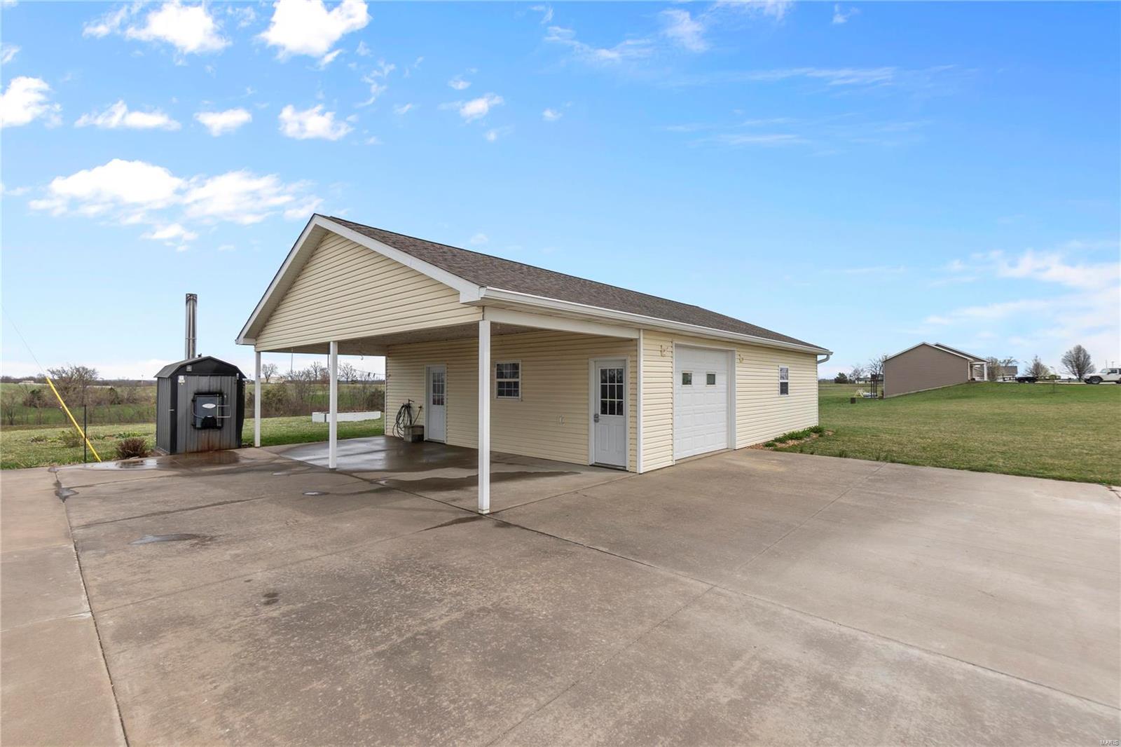 265 Open Meadows Lane Perryville, MO 63775 - Photo 2 of 31