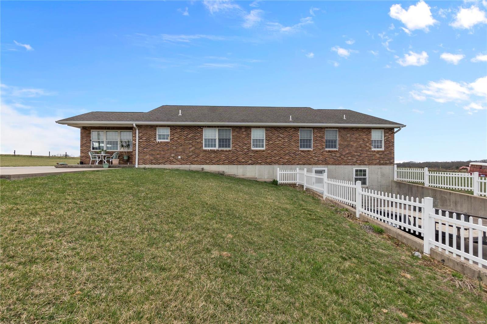 265 Open Meadows Lane Perryville, MO 63775 - Photo 3 of 31