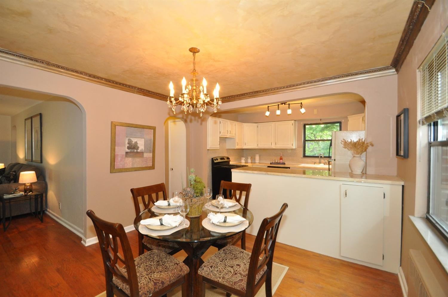 30 Pleasant Ridge Avenue Fort Mitchell, KY 41017 - Photo 8 of 26 Gallery Image 8