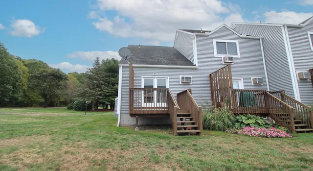 front view of house with a yard