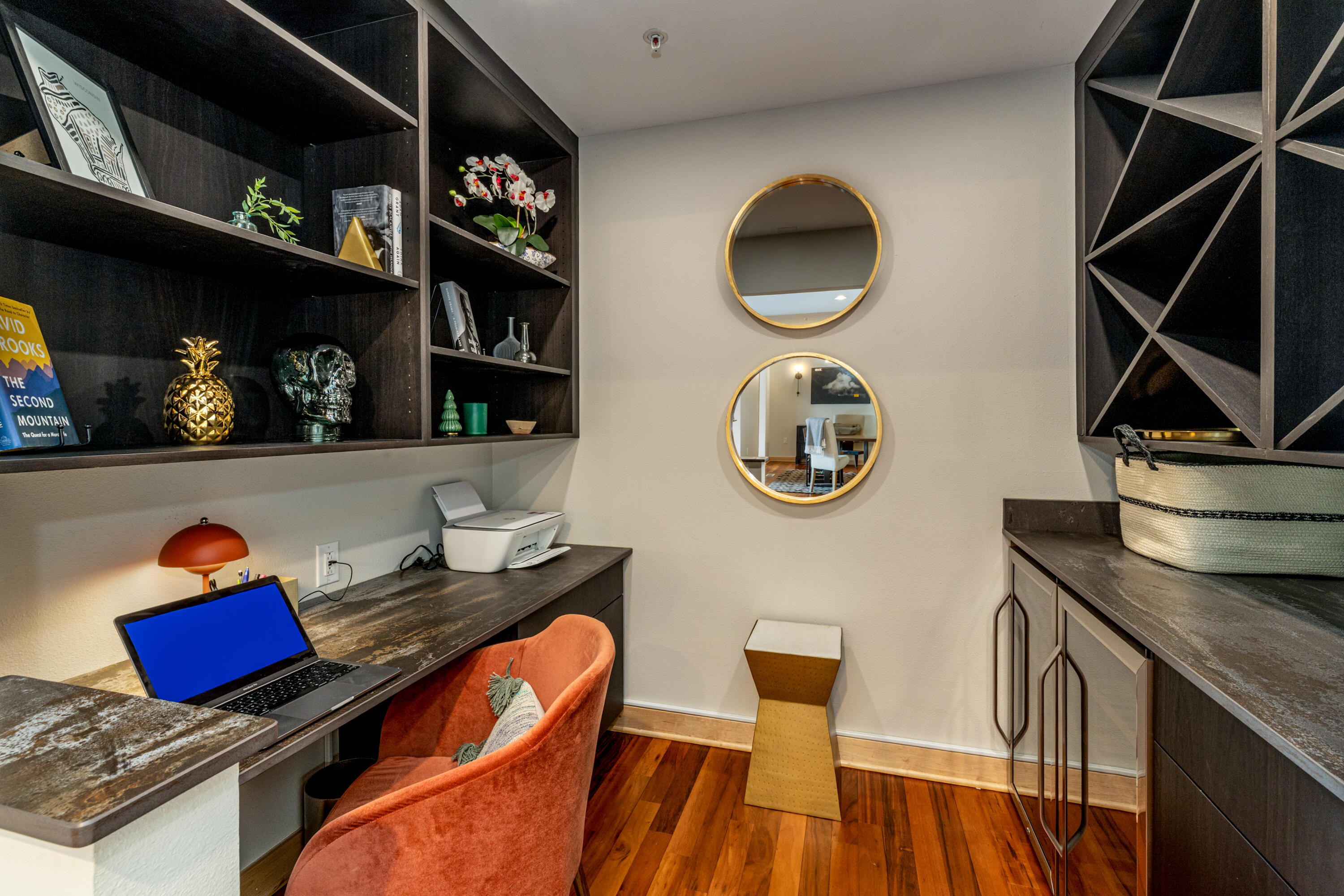 311 East Erie Street, Unit 419 Milwaukee, WI 53202 - Photo 17 of 28 Main Floor Office