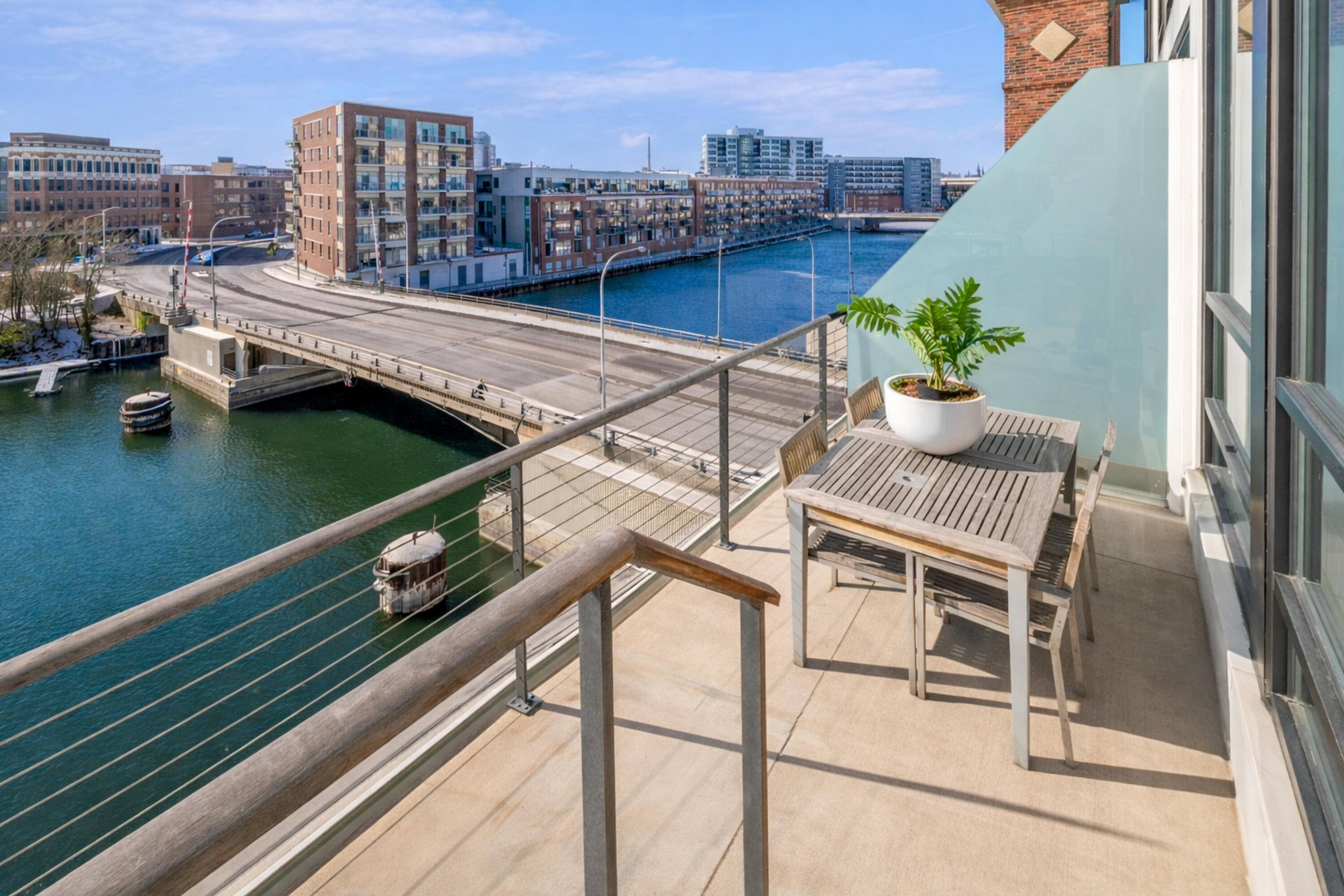 311 East Erie Street, Unit 419 Milwaukee, WI 53202 - Photo 20 of 28 Balcony