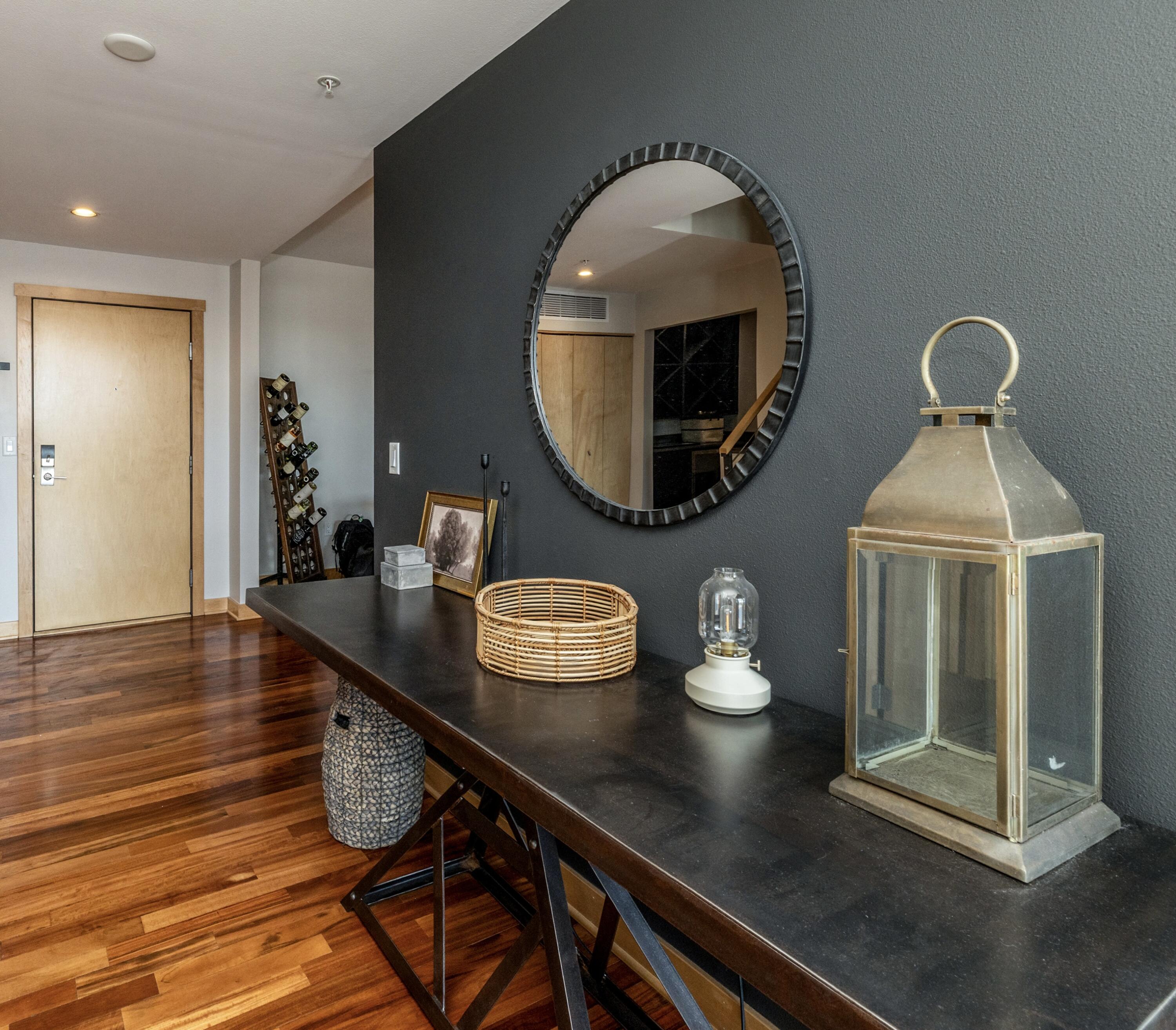 311 East Erie Street, Unit 419 Milwaukee, WI 53202 - Photo 2 of 28 Foyer