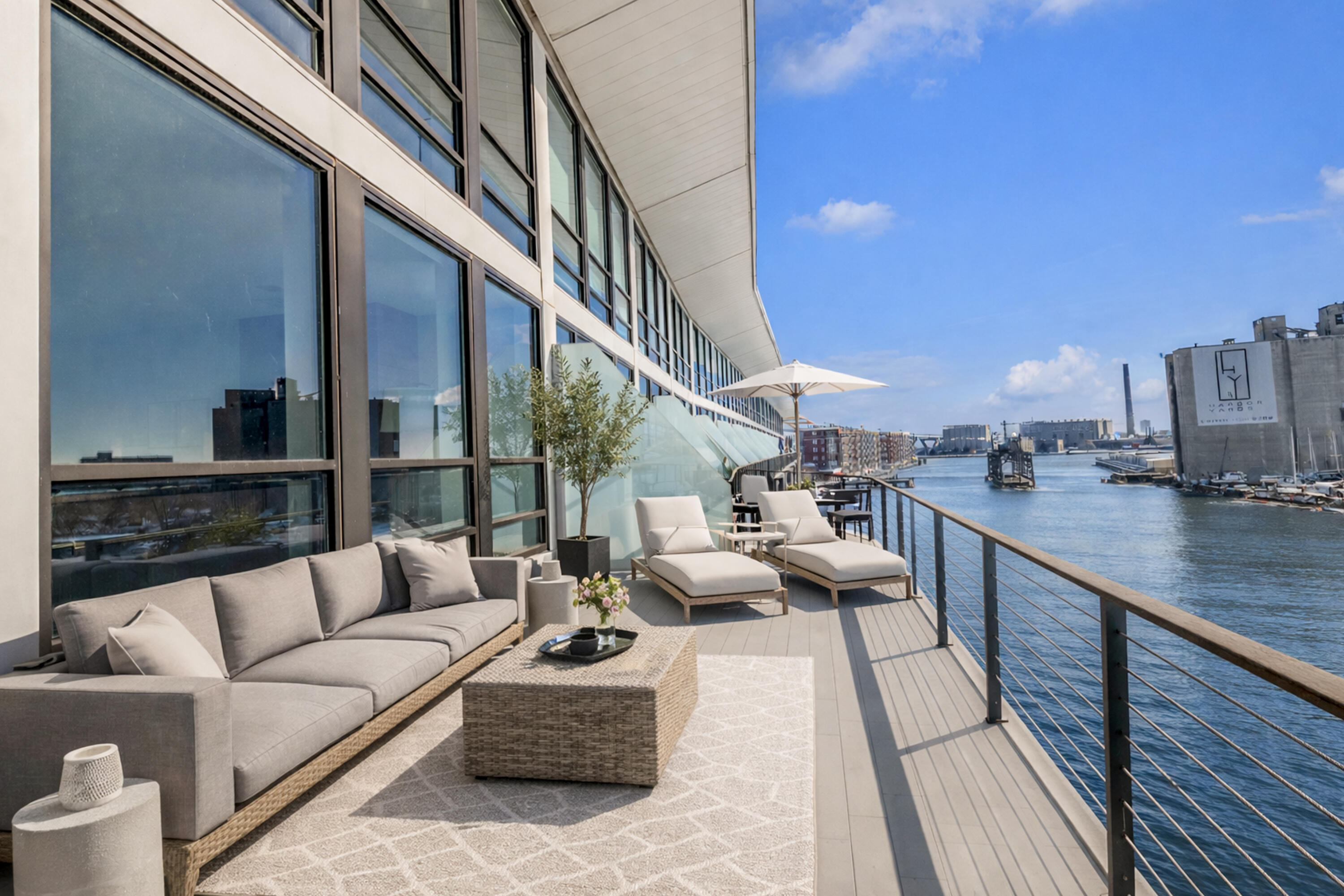 311 East Erie Street, Unit 419 Milwaukee, WI 53202 - Photo 21 of 28 Virtually Staged