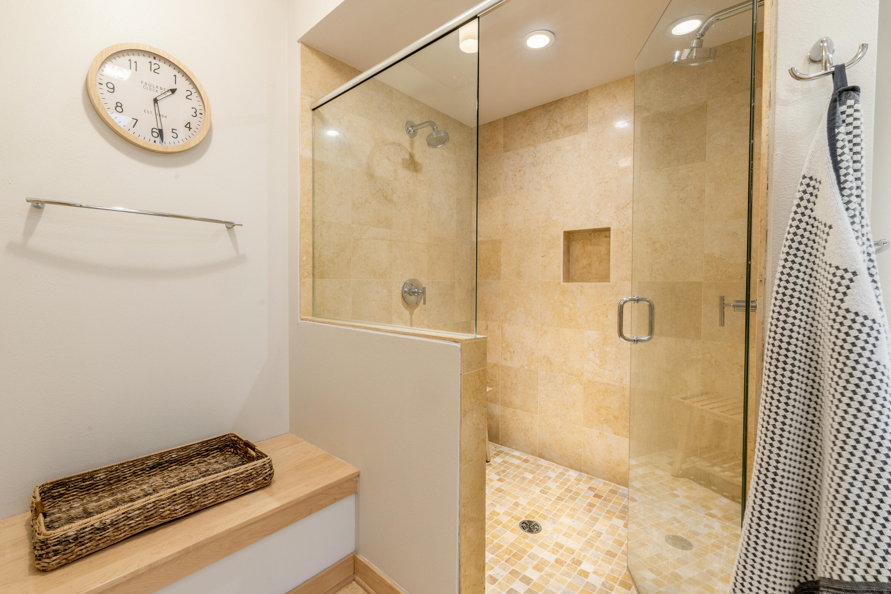 311 East Erie Street, Unit 419 Milwaukee, WI 53202 - Photo 10 of 28 Primary Bath II