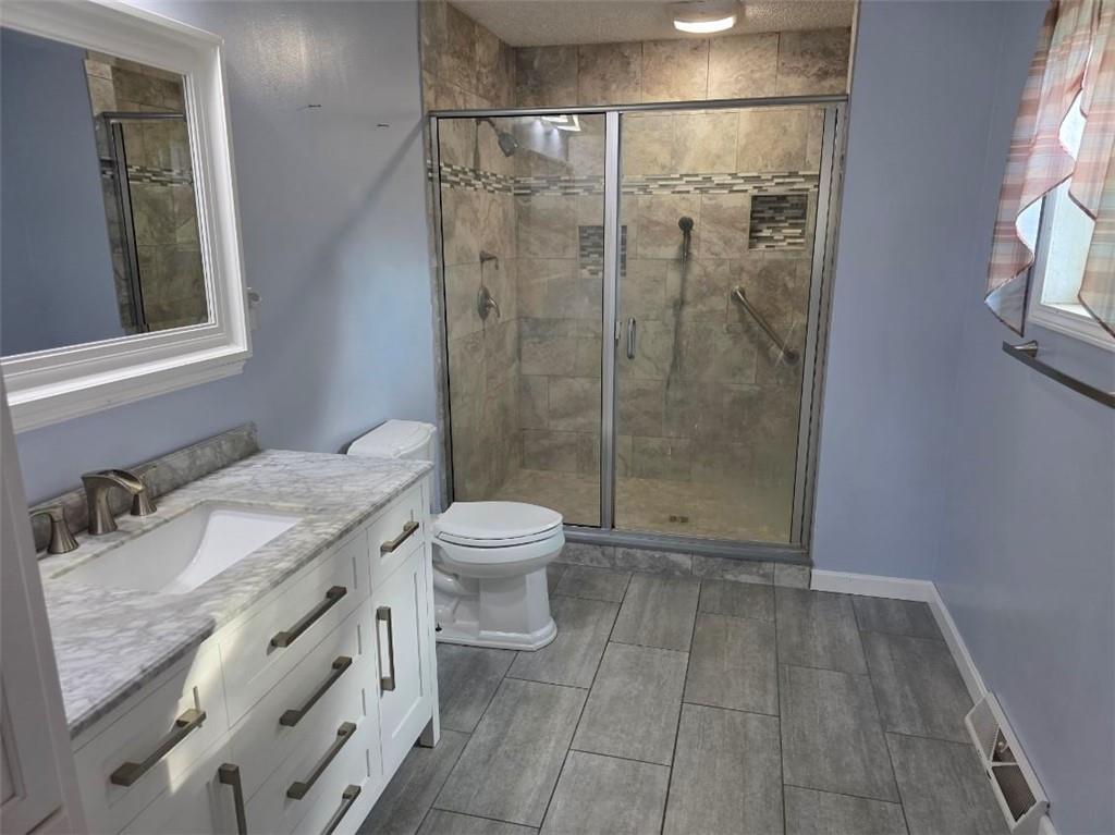 2153 Mt Jackson Road Bessemer, PA 16112 - Photo 10 of 28
