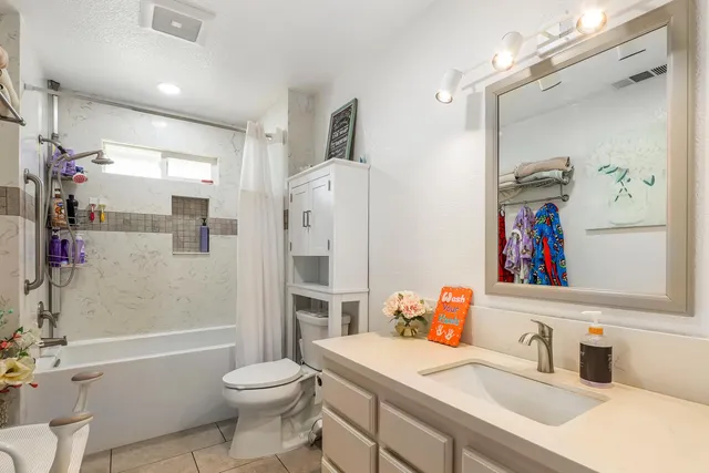 $824,000 | 8656 Rose Marie Drive, Valley Springs, CA 95252