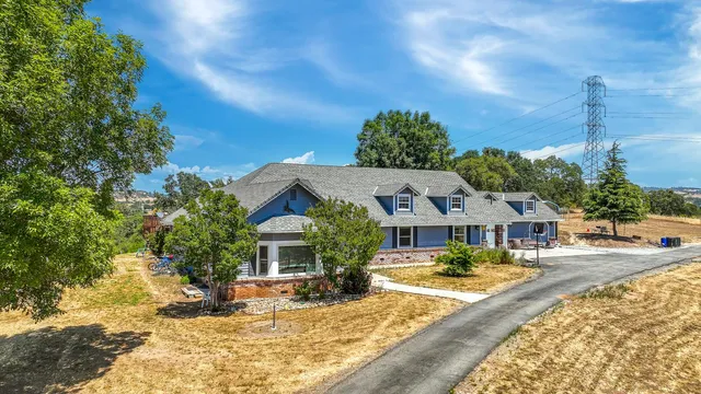 $824,000 | 8656 Rose Marie Drive, Valley Springs, CA 95252