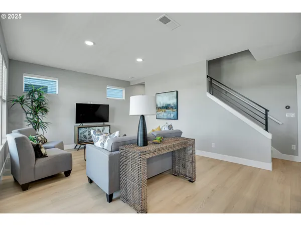 $969,900 | 16473 Northwest Liberty Street, Portland, OR 97229