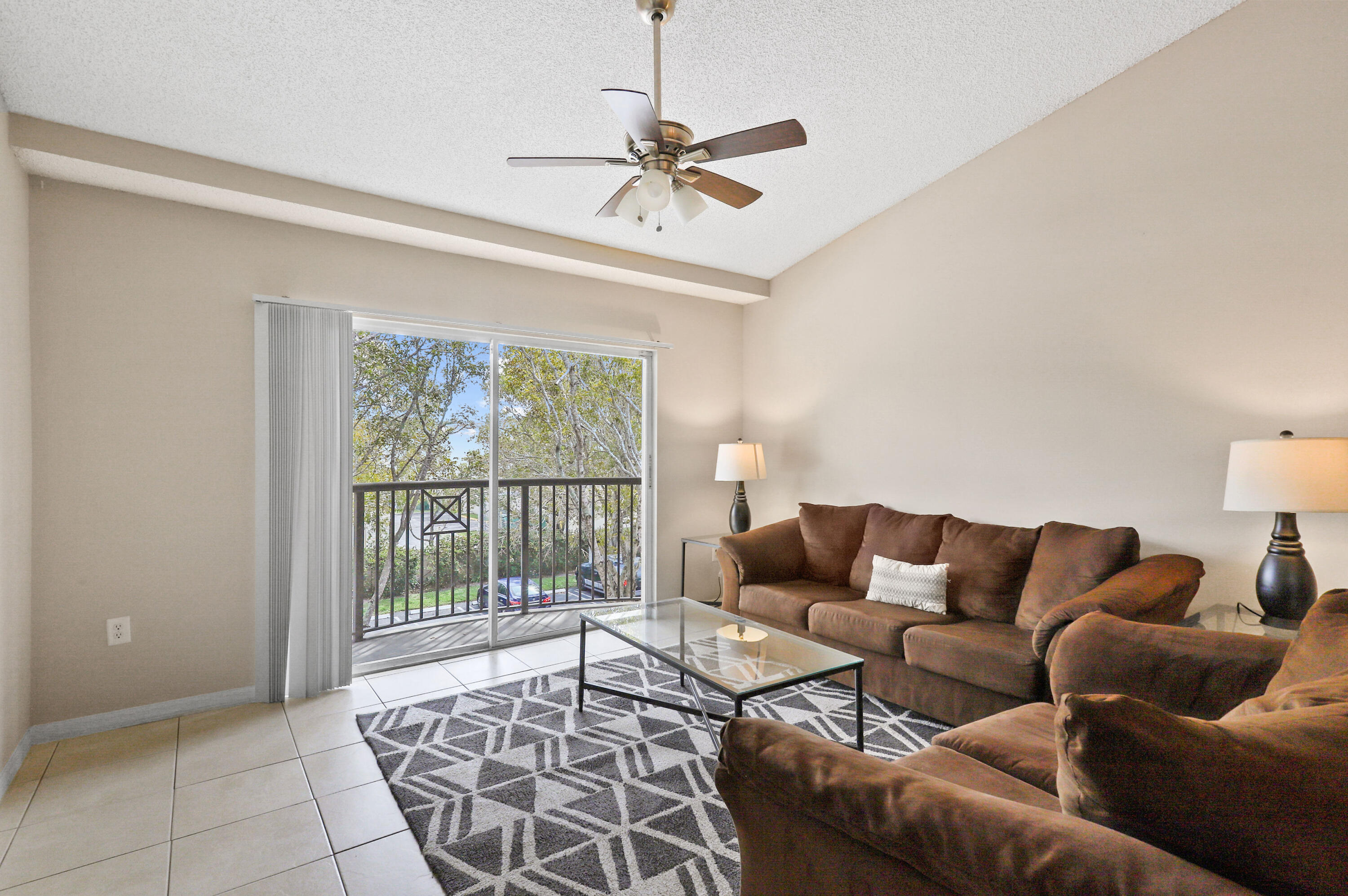 4159NHaverhillRd#1319(5)