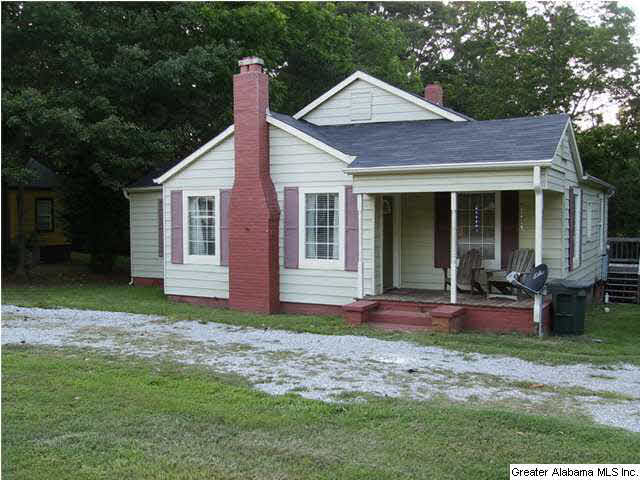 1814 4th Avenue Clanton, AL 35045 - Photo 1 of 21