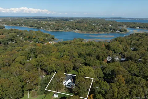 $1,775,000 | 480 Eastwood Drive, Cutchogue, NY 11935