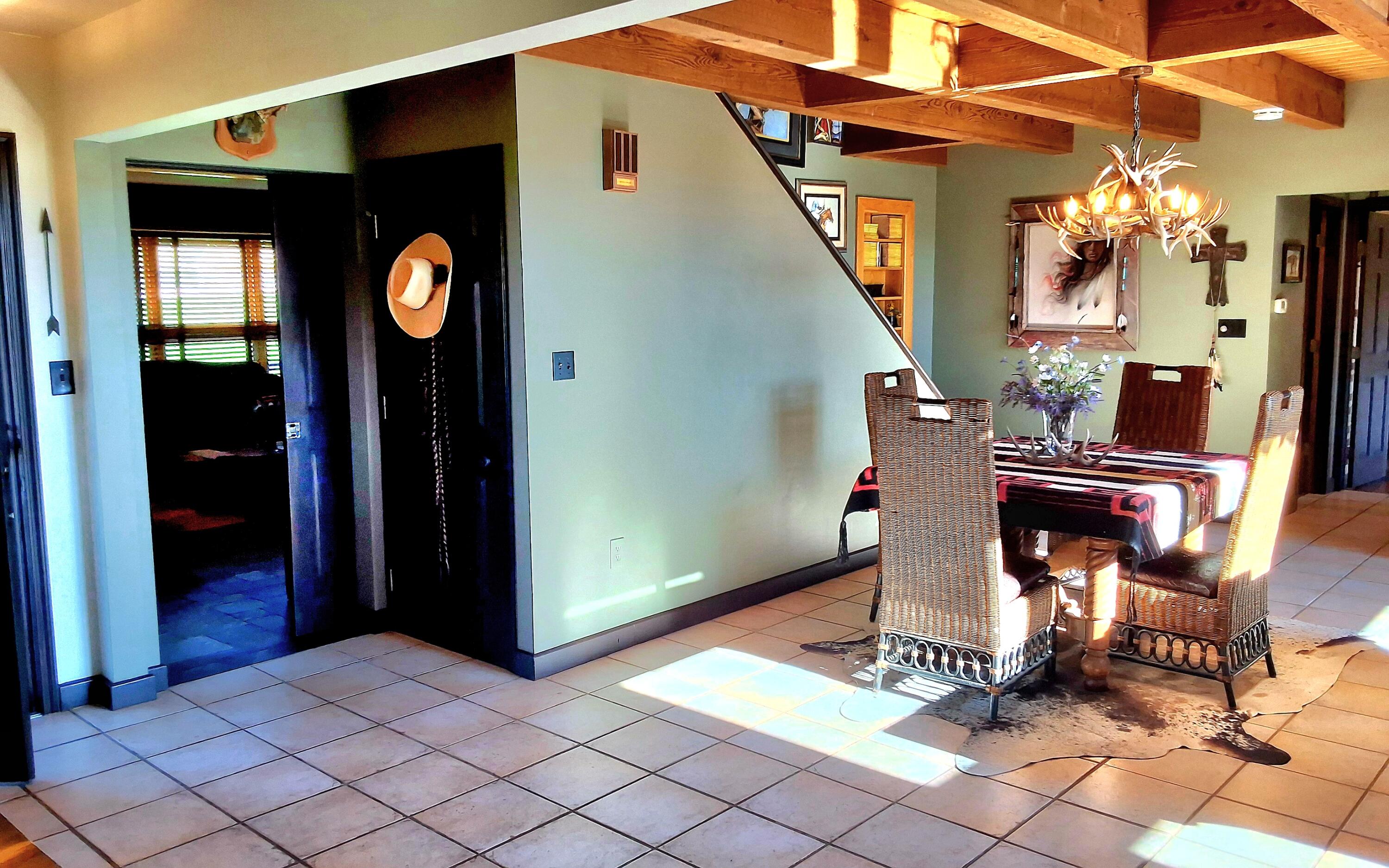 354 Bird Farm Road Sheridan, WY 82801 - Photo 28 of 61 Dining area
