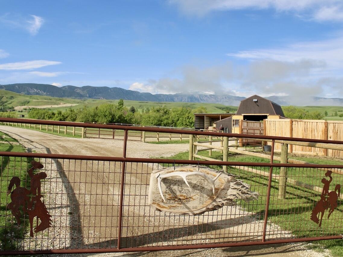 354 Bird Farm Road Sheridan, WY 82801 - Photo 48 of 61 Entrance gate and round pen