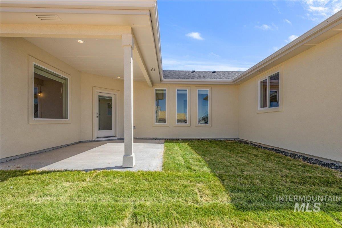 385 East Chevy Drive Boise, ID 83716 - Photo 38 of 41