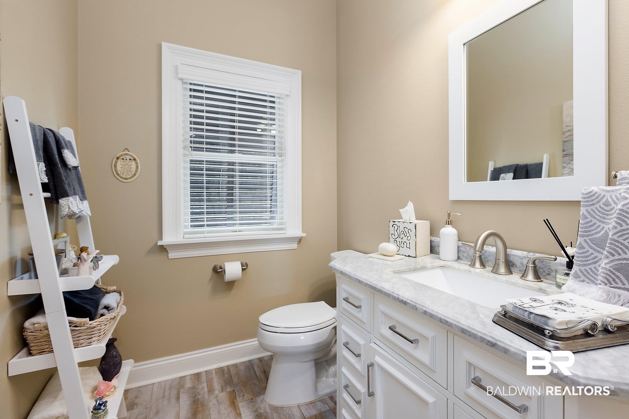 5409 Magnolia Circle Orange Beach, AL 36561 - Photo 23 of 49 Power Room