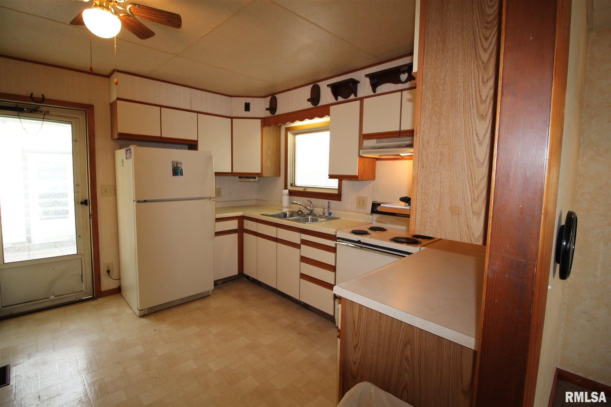 2324 Huntington Road Springfield, IL 62703 - Photo 42 of 43 Gallery Image 42