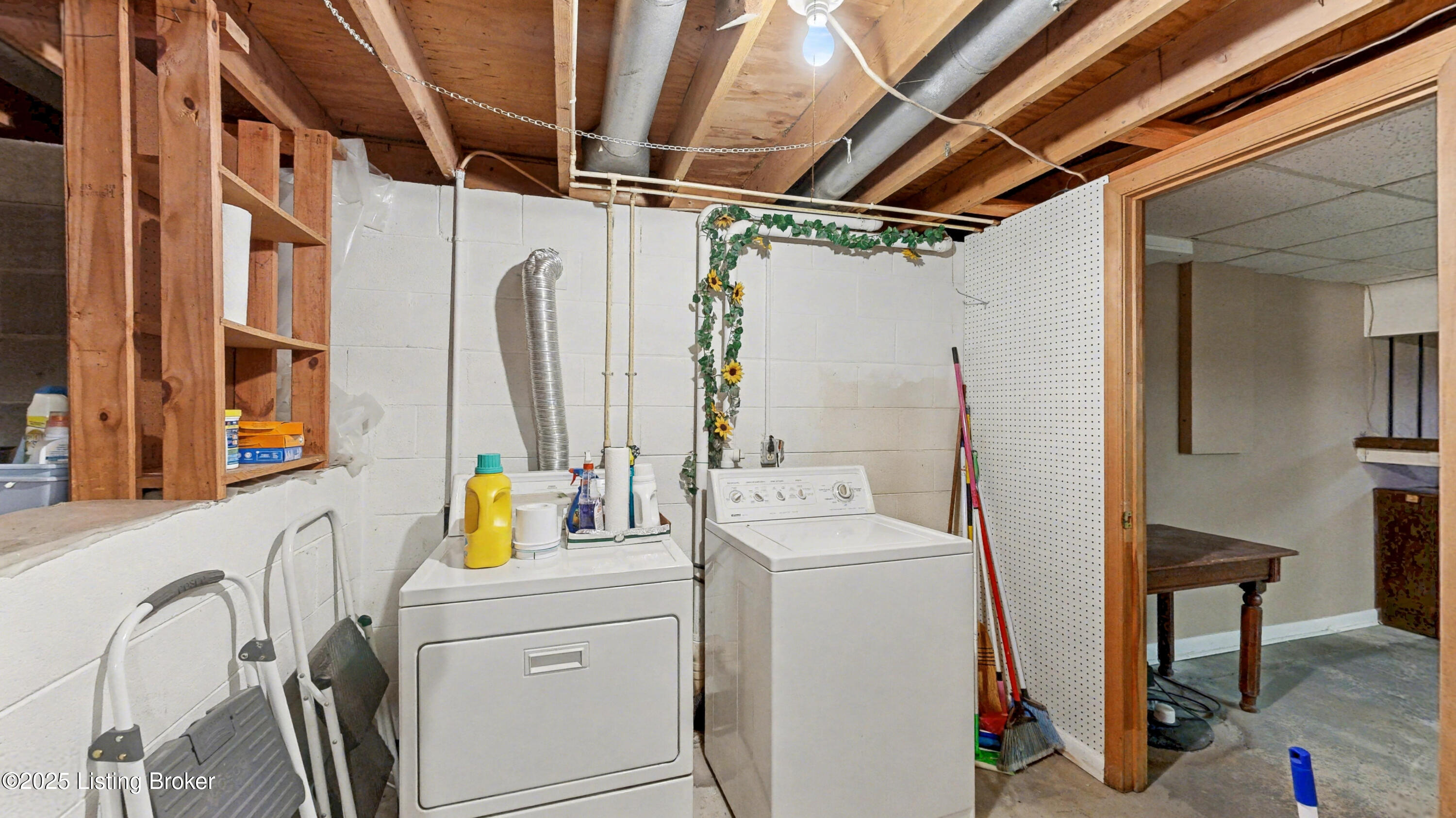 6504 Mandeville Road Louisville, KY 40228 - Photo 35 of 42 6504 Mandeville Rd-37