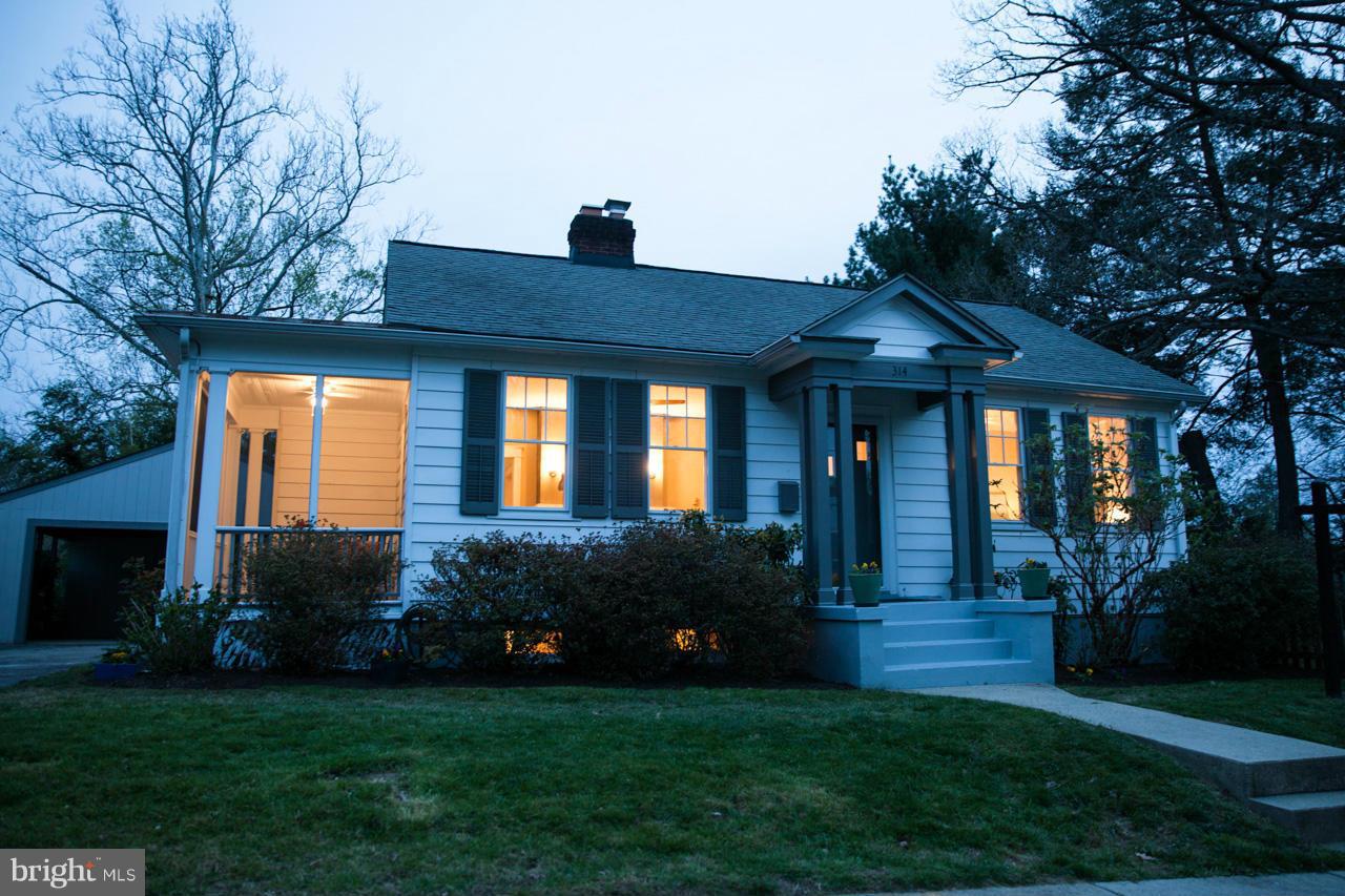 314 Leighton Avenue Silver Spring, MD 20901 - Photo 1 of 28 Exterior (Front)