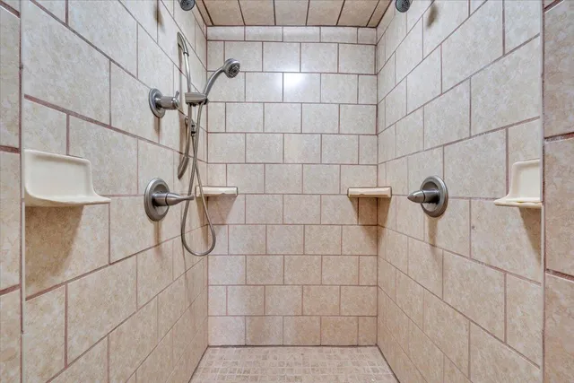 $1,075,000 | 60 Tara Drive, Ridgeway, VA 24148