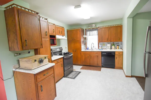 $310,000 | 34311 150th Avenue Northwest, Newfolden, MN 56738