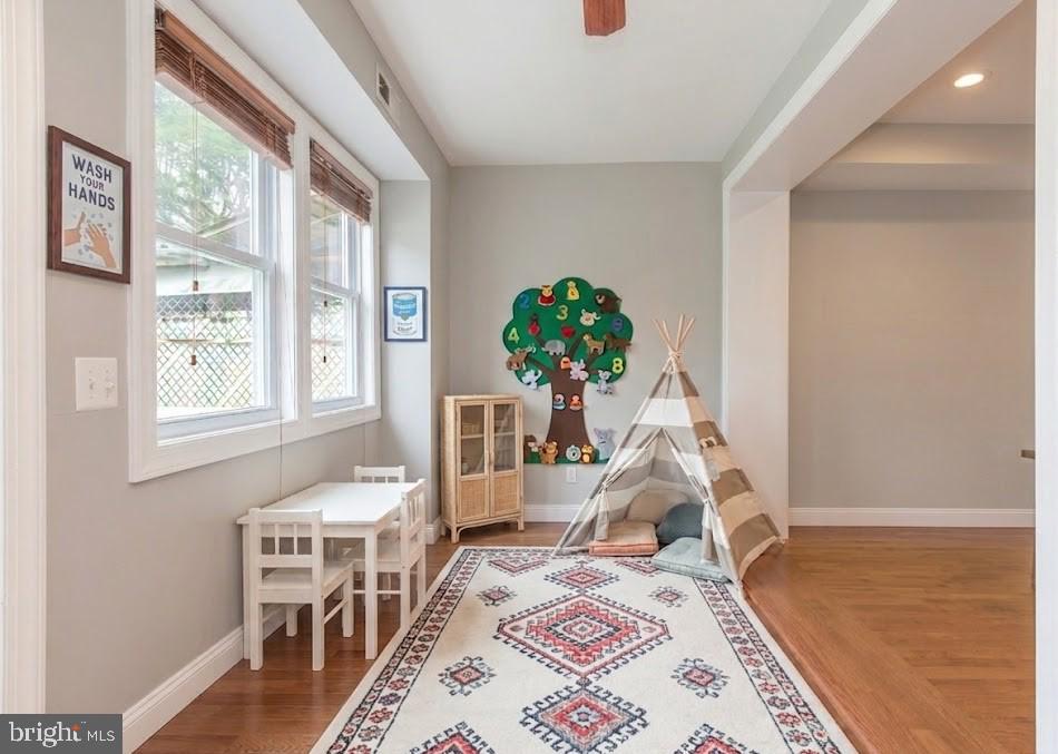 116 V Street Northeast Washington, DC 20002 - Photo 9 of 26 Bonus Room - play room, office, plants - name it!