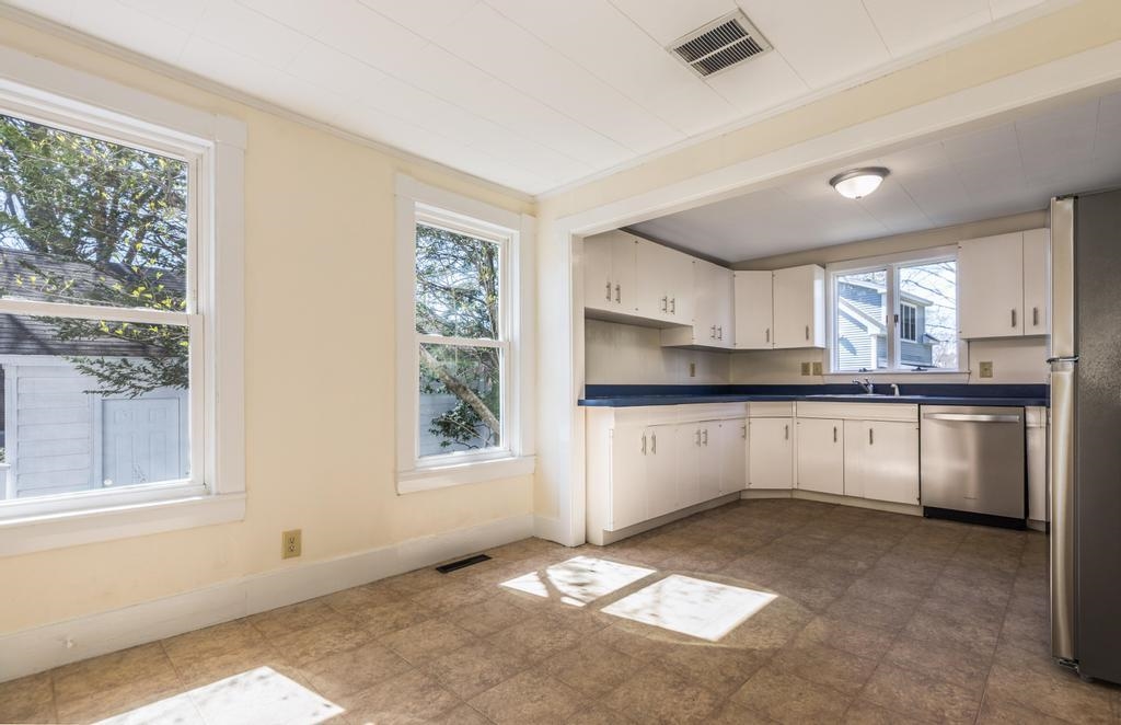 23 Gill Street Exeter, NH 03833 - Photo 20 of 41