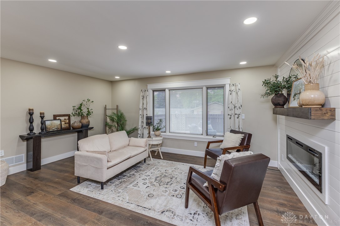 4227 Wagner Road Kettering, OH 45440 - Photo 11 of 51