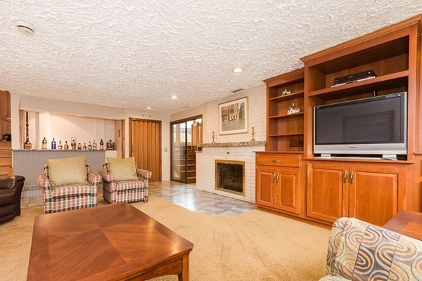 27 Elizabeth Street Canton, MA 02021 - Photo 23 of 30